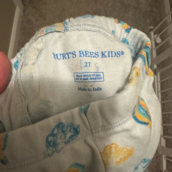 2t Burt’s bees PJs - Picture 2 of 3